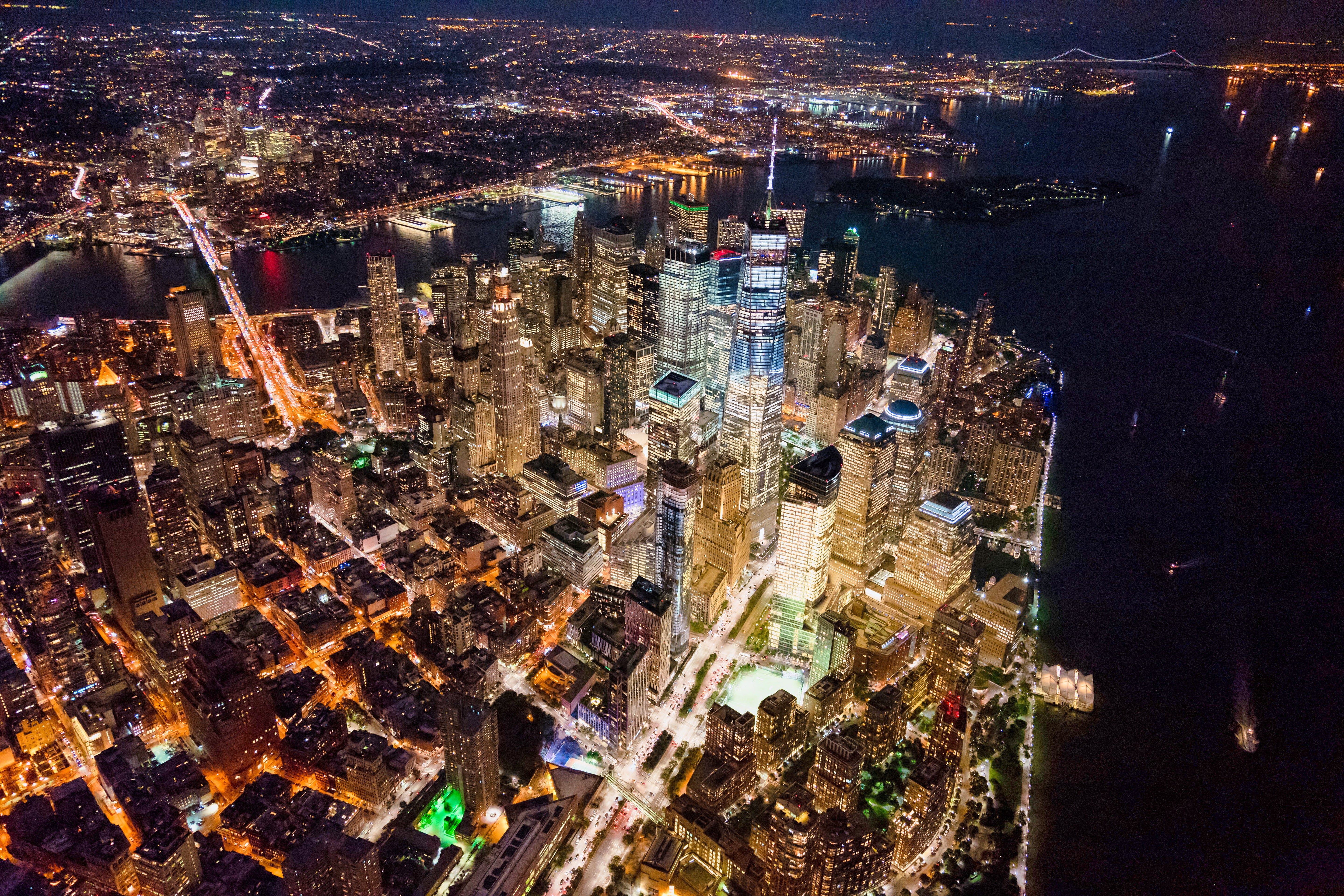 Cityscapes & Architecture: The Built World in Light