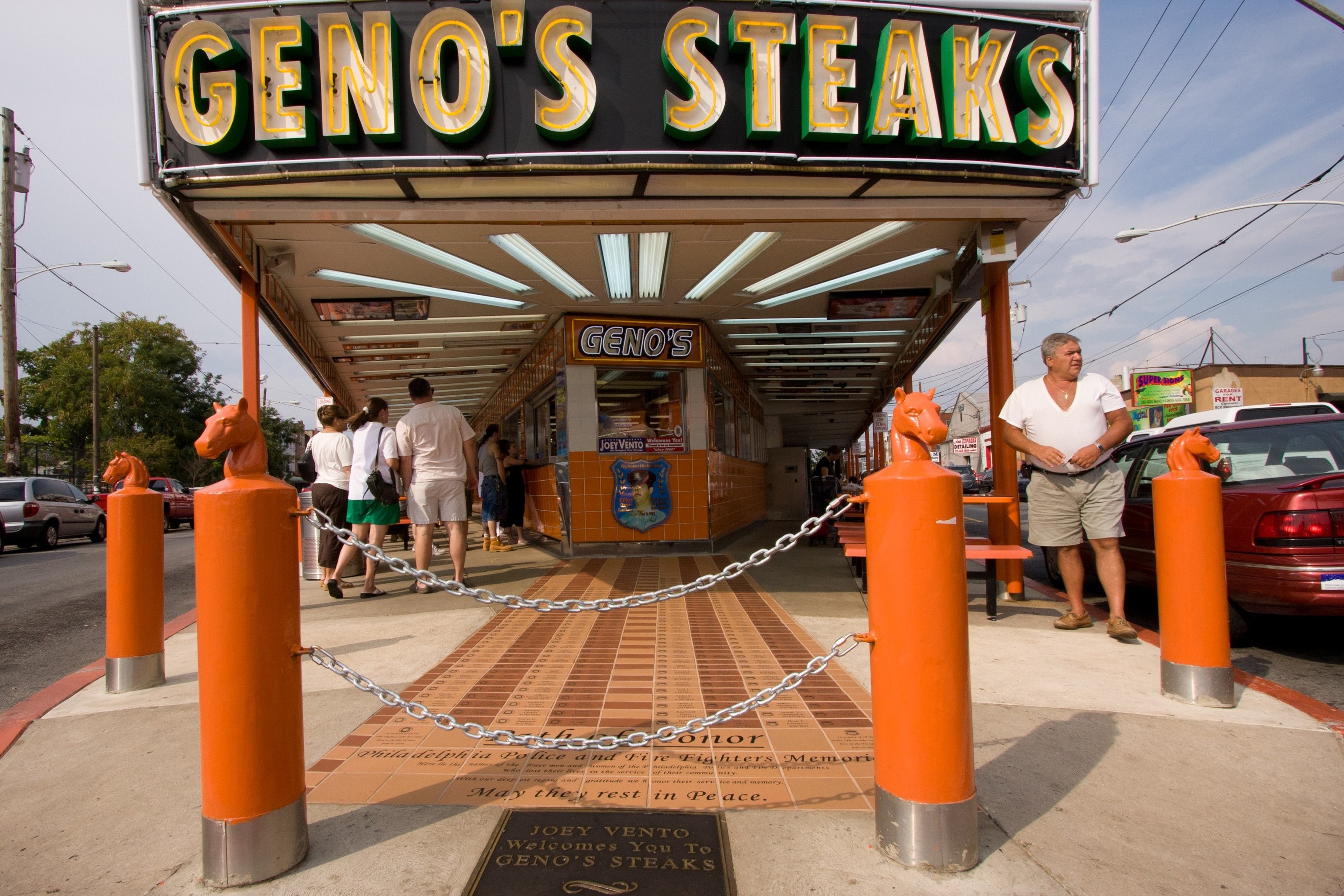 Geno's The Other Side of the Cheesesteak Wars, Philadelphia